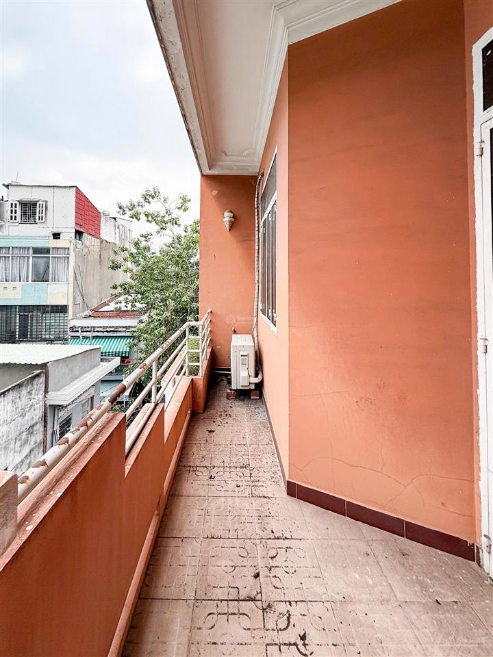 Toà nhà mặt tiền phú nhuận giáp phan xích long 12m x 10m 4t  mặt bằng kd 4pn ko qh lg  17.5 tỷ