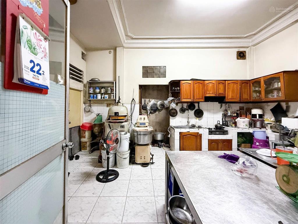 Toà nhà mặt tiền phú nhuận giáp phan xích long 12m x 10m 4t  mặt bằng kd 4pn ko qh lg  17.5 tỷ