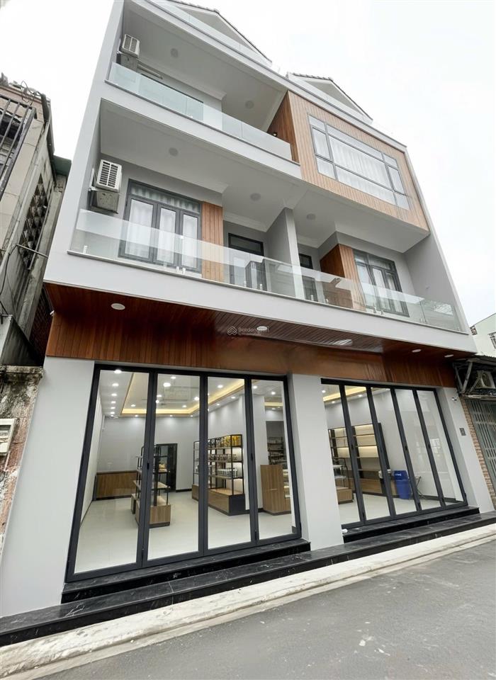 Toà nhà mặt tiền phú nhuận giáp phan xích long 12m x 10m 4t  mặt bằng kd 4pn ko qh lg  17.5 tỷ