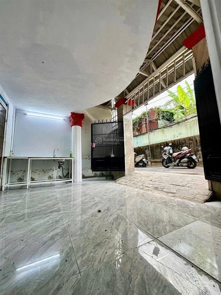 Dương quảng hàm  phạm huy thông hẻm ô tô  sát mt gần bờ kè 95m2 ngang lớn gần 6m  chỉ 9tỷ999