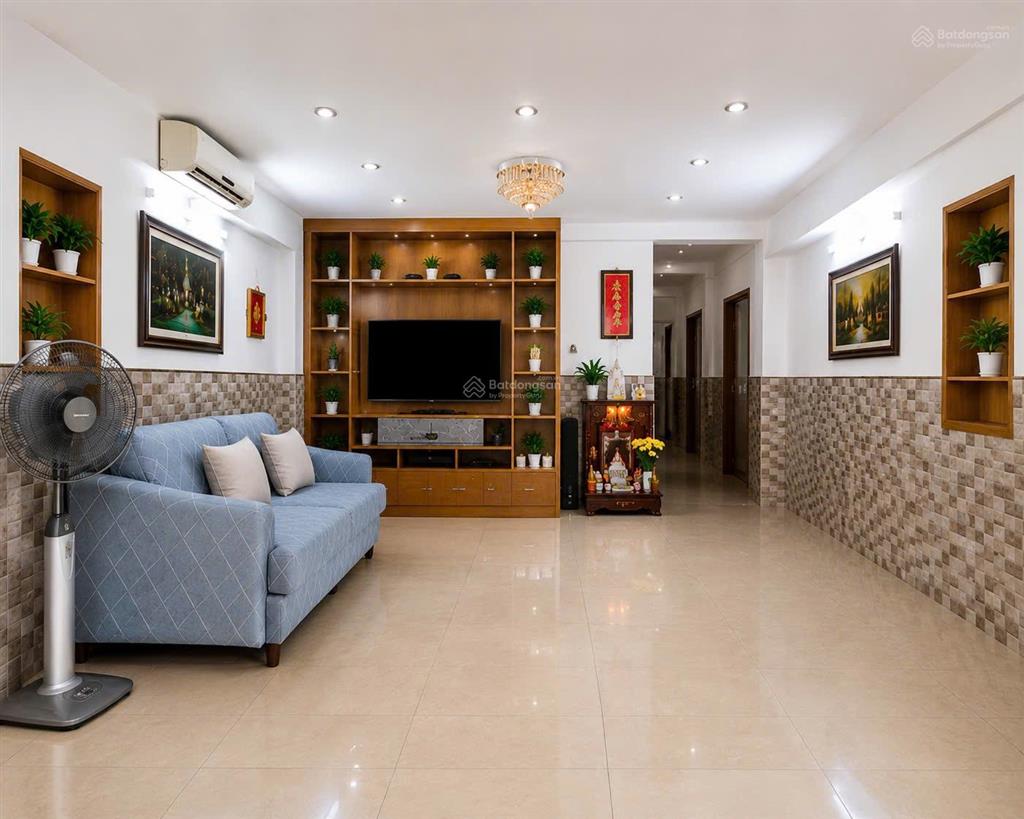 86m2 ngay cv gia định giáp sân bay tsn bv 175 hx tải thông dân trí cao không qh, không lg  8ty7