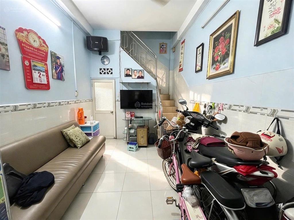121m2, siêu hiếm cầu bông giáp q 1 hẻm nhựa 10m rộng như mặt tiền ô tô ngủ trong nhà chỉ 12ty9