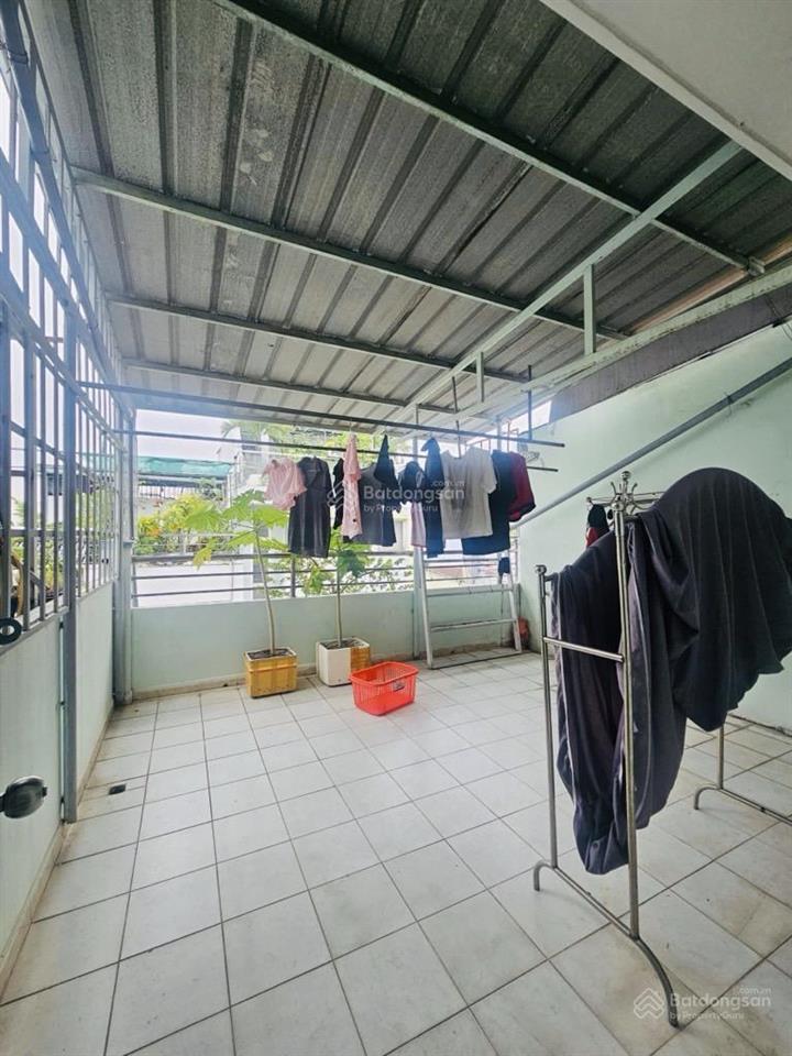 4,3 x 14m  hồng lạc  4 tầng btct  hxh vf3 gần mặt tiền  chỉ 8t thương lượng