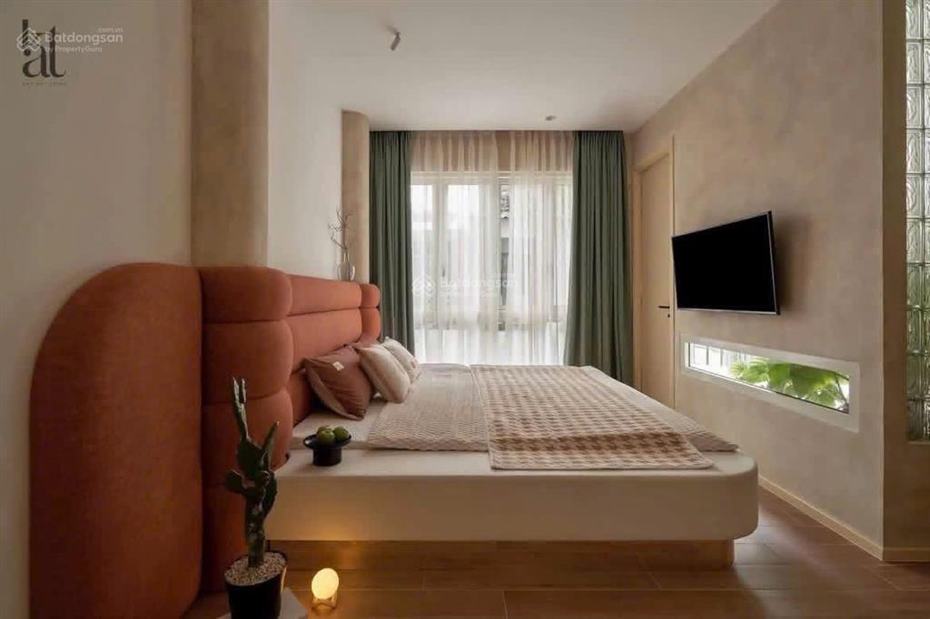 Thành thái  127m2 sử dụng  5 tầng btct  nhà mới dọn vào ở ngay  hẻm thông
