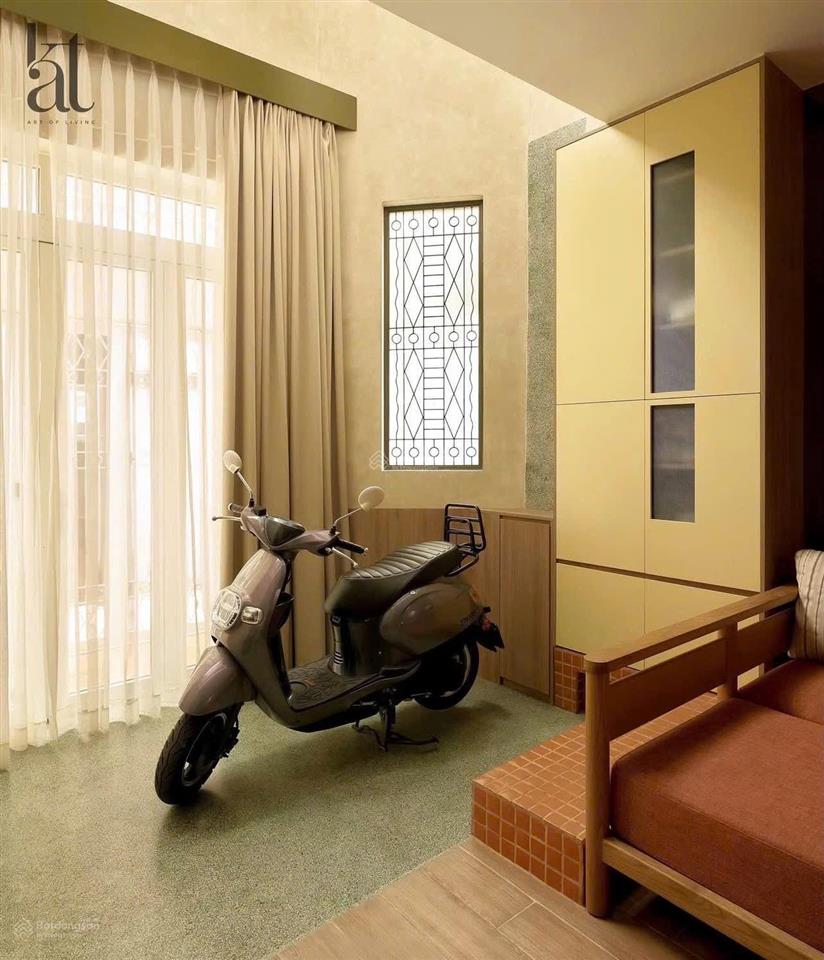 Thành thái  127m2 sử dụng  5 tầng btct  nhà mới dọn vào ở ngay  hẻm thông