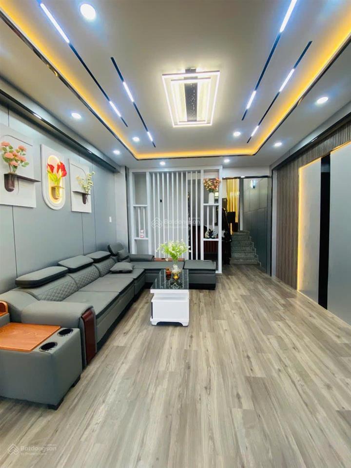 Bán nhà sổ riêng trung tâm nhà bè  1 trệt 2 lầu  4pn  full nội thất  giá chỉ 6.25 tỷ
