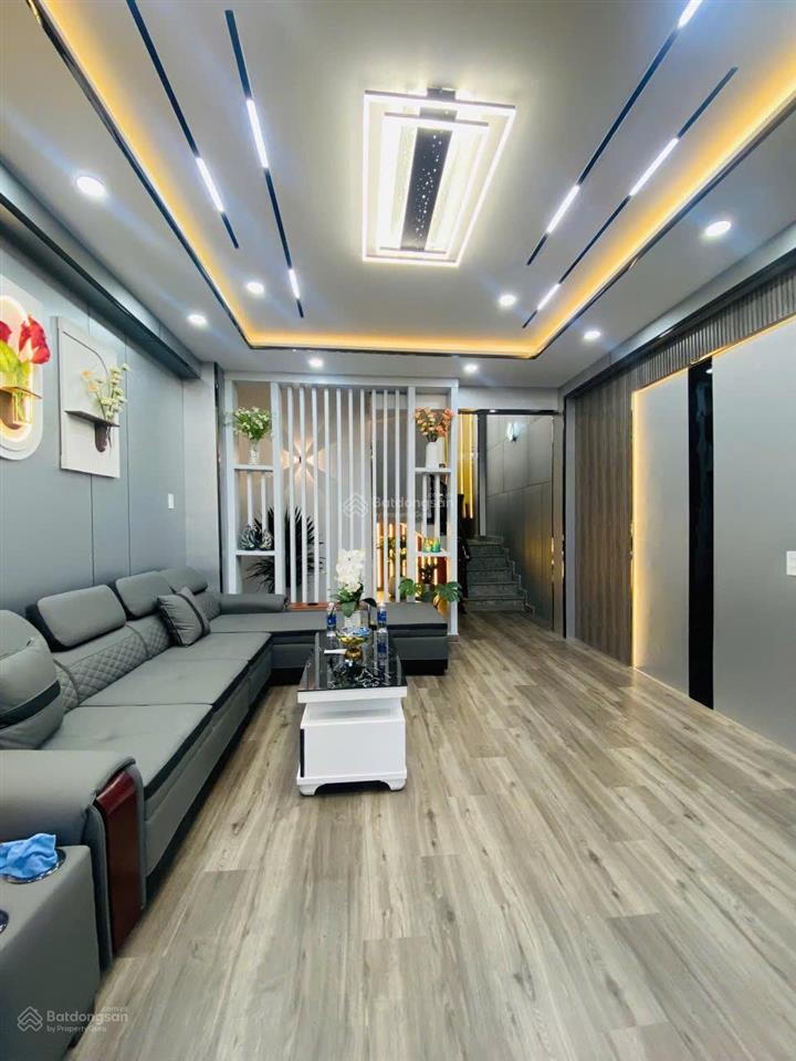 Bán nhà sổ riêng trung tâm nhà bè  1 trệt 2 lầu  4pn  full nội thất  giá chỉ 6.25 tỷ