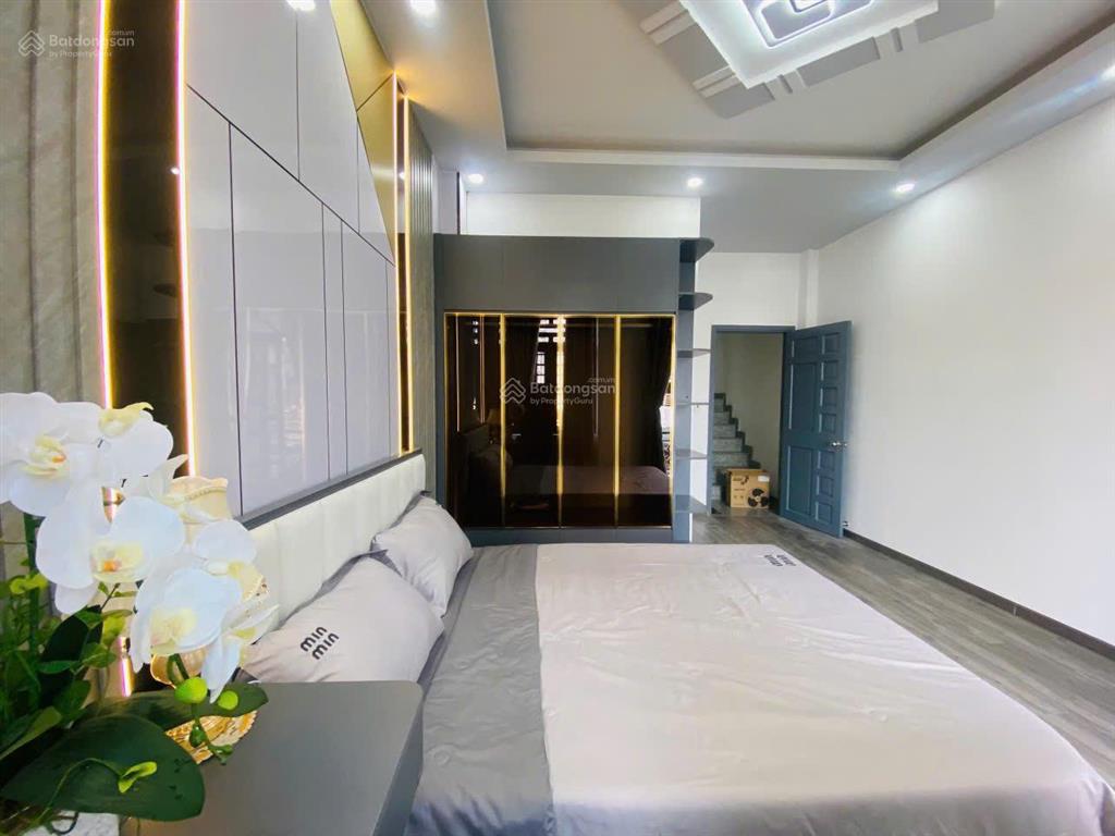 Bán nhà sổ riêng trung tâm nhà bè  1 trệt 2 lầu  4pn  full nội thất  giá chỉ 6.25 tỷ