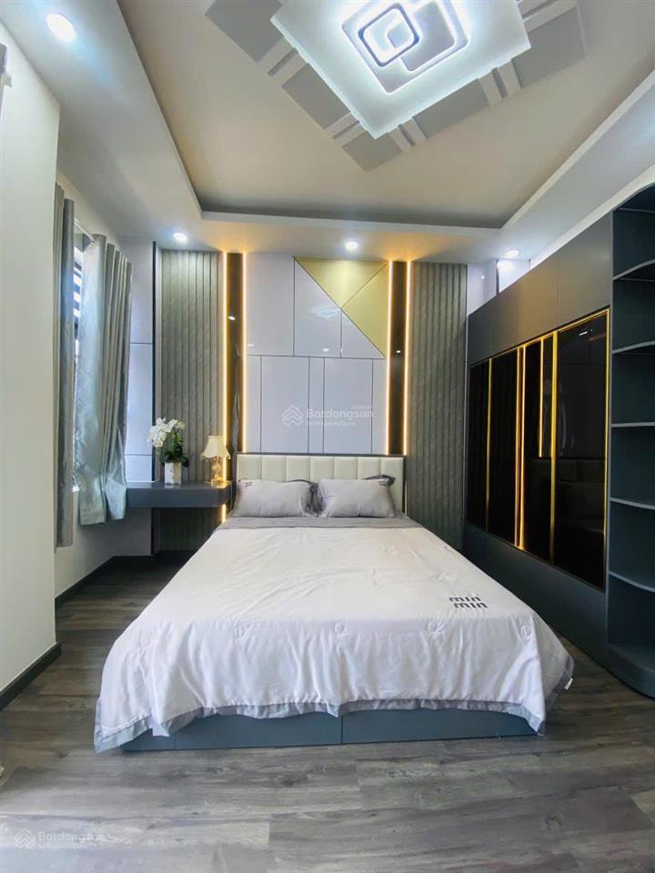 Bán nhà sổ riêng trung tâm nhà bè  1 trệt 2 lầu  4pn  full nội thất  giá chỉ 6.25 tỷ