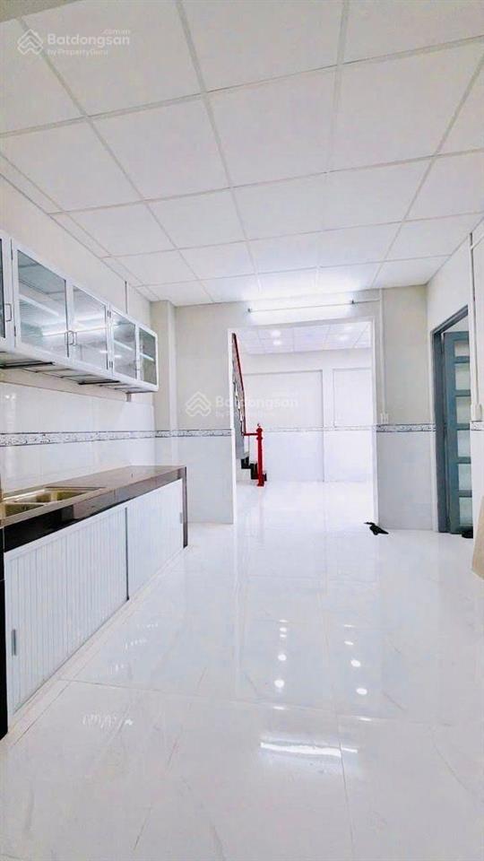 Nhà mới q4 2 tầng 52m2 ngang 7m có phòng ngủ trệt chỉ 4.5 tỷ