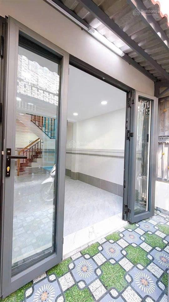 Hiếm  hoàng diệu q4  hẻm ô tô thông  29m2  4 tầng đúc  sát mặt tiền  không qh  chỉ 5.7 tỷ