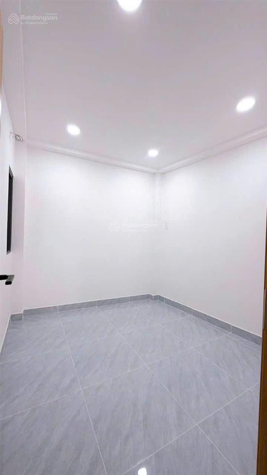 Hiếm  hoàng diệu q4  hẻm ô tô thông  29m2  4 tầng đúc  sát mặt tiền  không qh  chỉ 5.7 tỷ