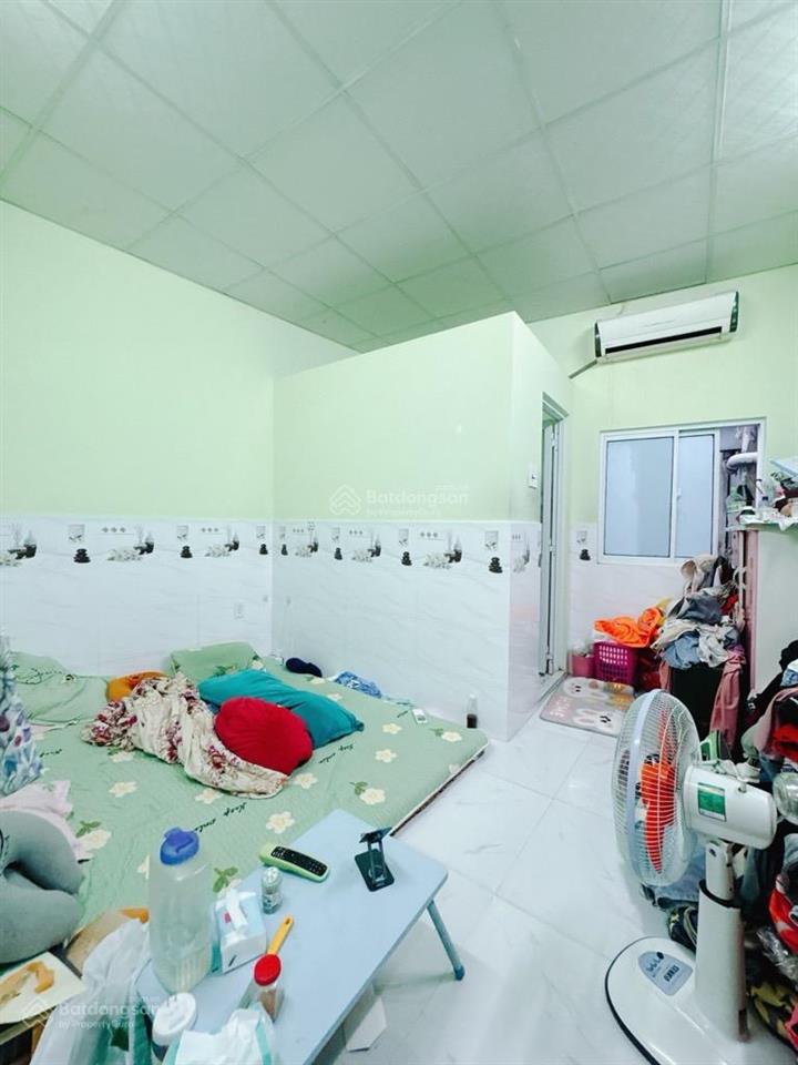 Hoàng diệu q4  hẻm 3m  53.2m2 ngang 5,45m  2 tầng đúc  không qh  6.2 tỷ