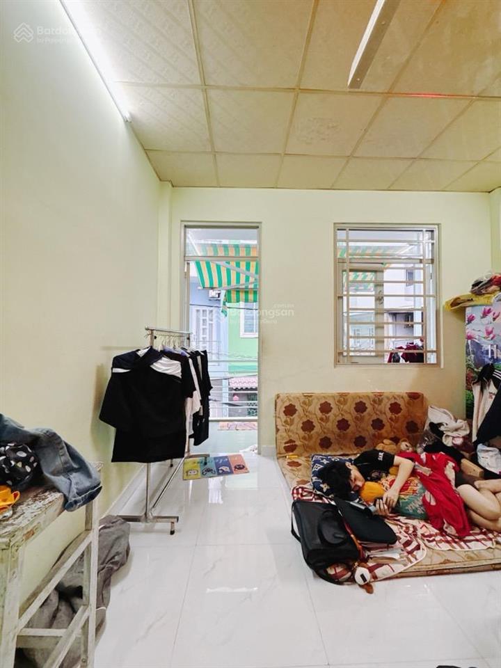 Hoàng diệu q4  hẻm 3m  53.2m2 ngang 5,45m  2 tầng đúc  không qh  6.2 tỷ