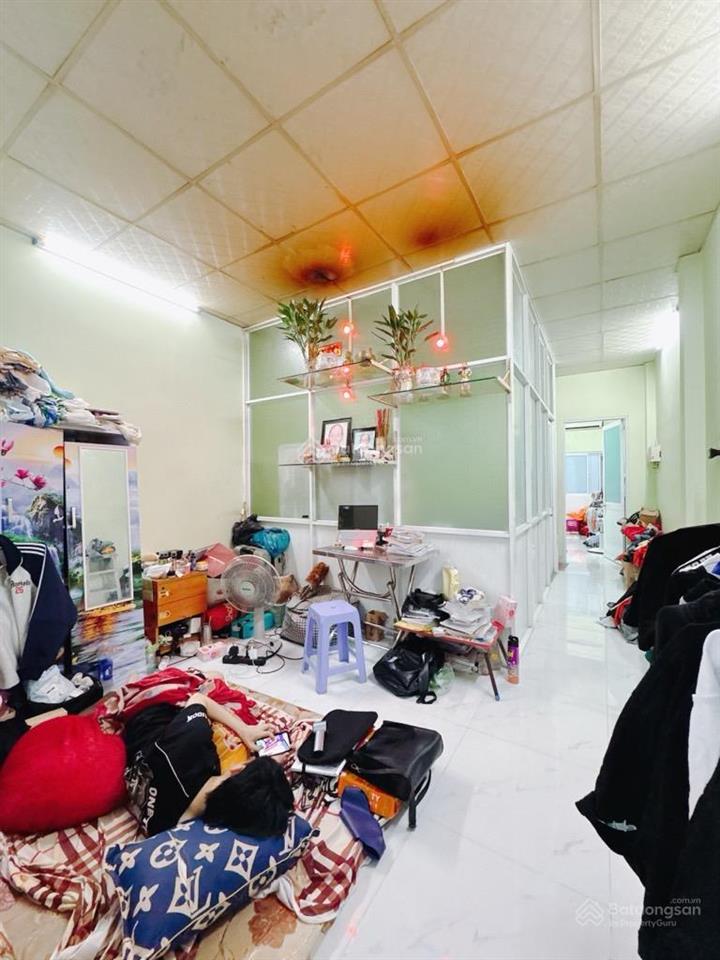 Hoàng diệu q4  hẻm 3m  53.2m2 ngang 5,45m  2 tầng đúc  không qh  6.2 tỷ