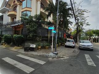 Biệt thự lô góc  vị trí vàng  tân phong q7  229m2  3 tầng  có hầm  giá 70 tỷ