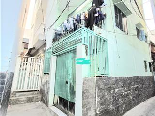 Hoàng diệu q4 hẻm 4m 38m2, 5x8m 3 tầng đúc kdc hiện huữ chỉ 4 tỷ nhỉnh