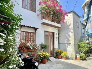 Sát himlam q7 hẻm 4m 30m2 2 tầng đúc ko lộ giới chỉ 3 tỷ nhỉnh