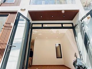 Nhà đẹp q4 hẻm 4m 66m2  2 tầng đúc  ko lộ giới chỉ nhỉnh 7 tỷ