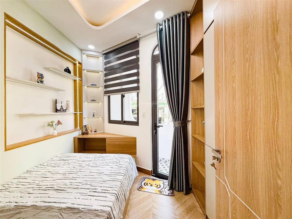 Căn góc mặt tiền đường số q4  4 tầng  40m2  không lộ giới  chỉ 9 tỷ hơn