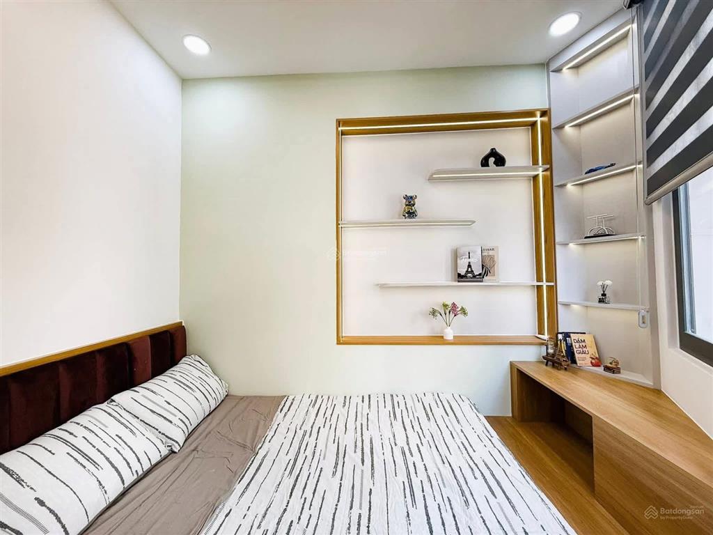 Căn góc mặt tiền đường số q4  4 tầng  40m2  không lộ giới  chỉ 9 tỷ hơn