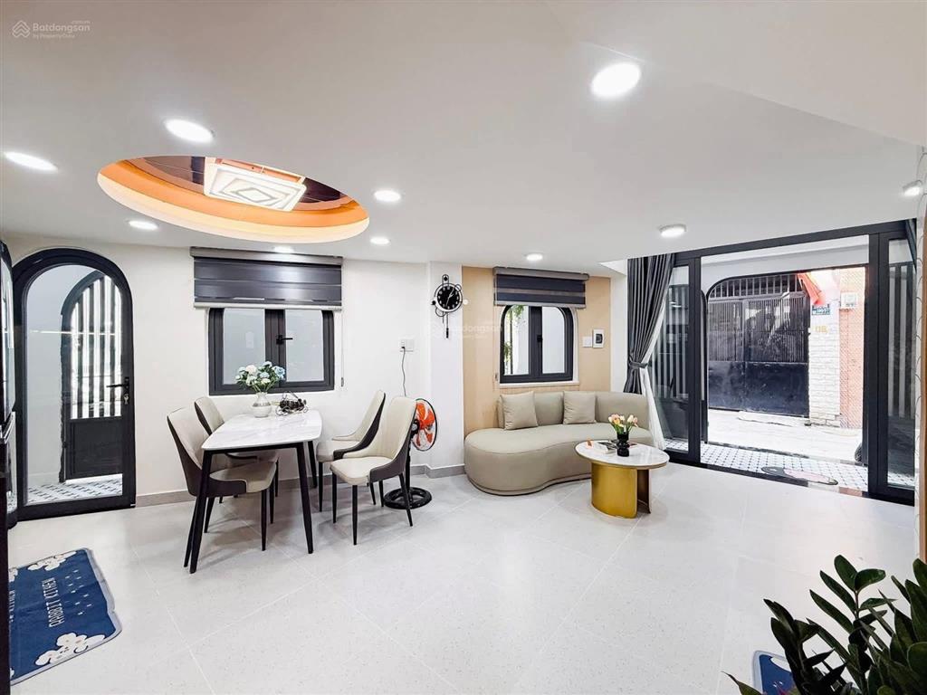 Căn góc mặt tiền đường số q4  4 tầng  40m2  không lộ giới  chỉ 9 tỷ hơn