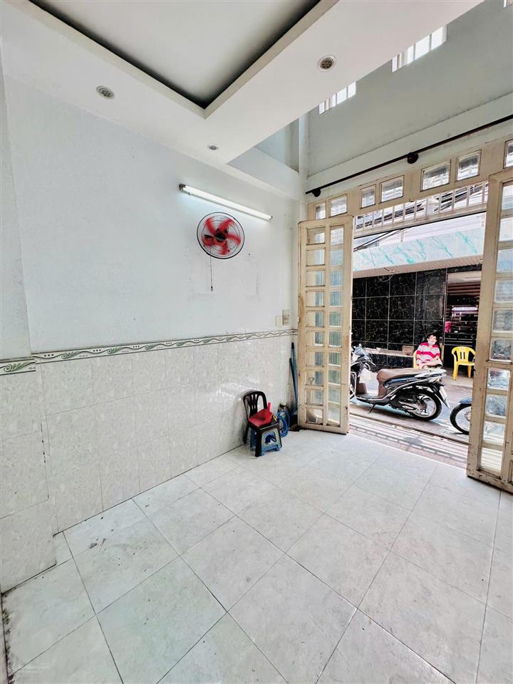 Nguyễn tất thành q4  hẻm otô  5 tầng đúc  26m2  không qh  chỉ 5 tỷ nhỉnh