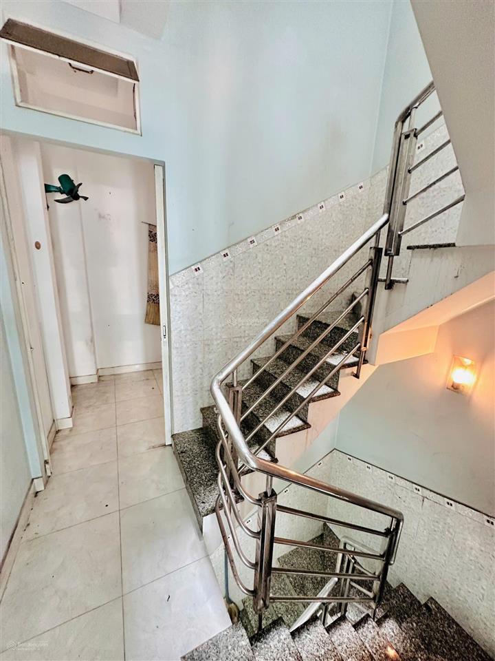 Nguyễn tất thành q4  hẻm otô  5 tầng đúc  26m2  không qh  chỉ 5 tỷ nhỉnh