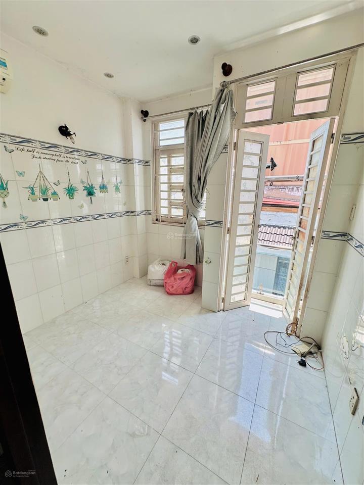 Nguyễn tất thành q4  hẻm otô  5 tầng đúc  26m2  không qh  chỉ 5 tỷ nhỉnh