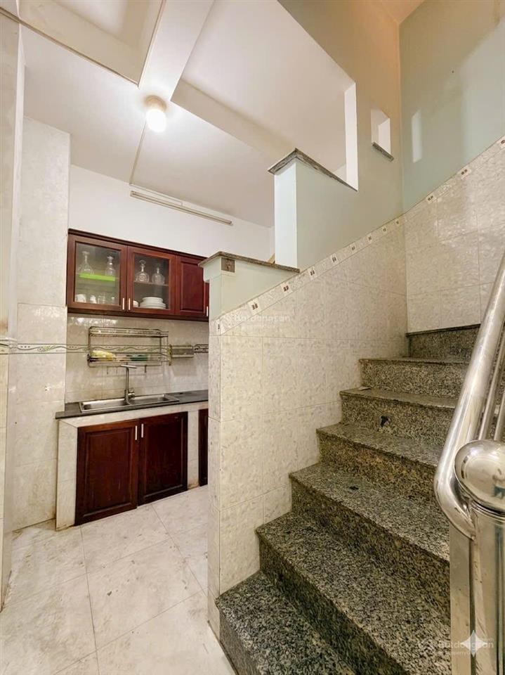 Nguyễn tất thành q4 hẻm otô 26m2 5 tầng đúc ko qh chỉ 5 tỷ nhỉnh