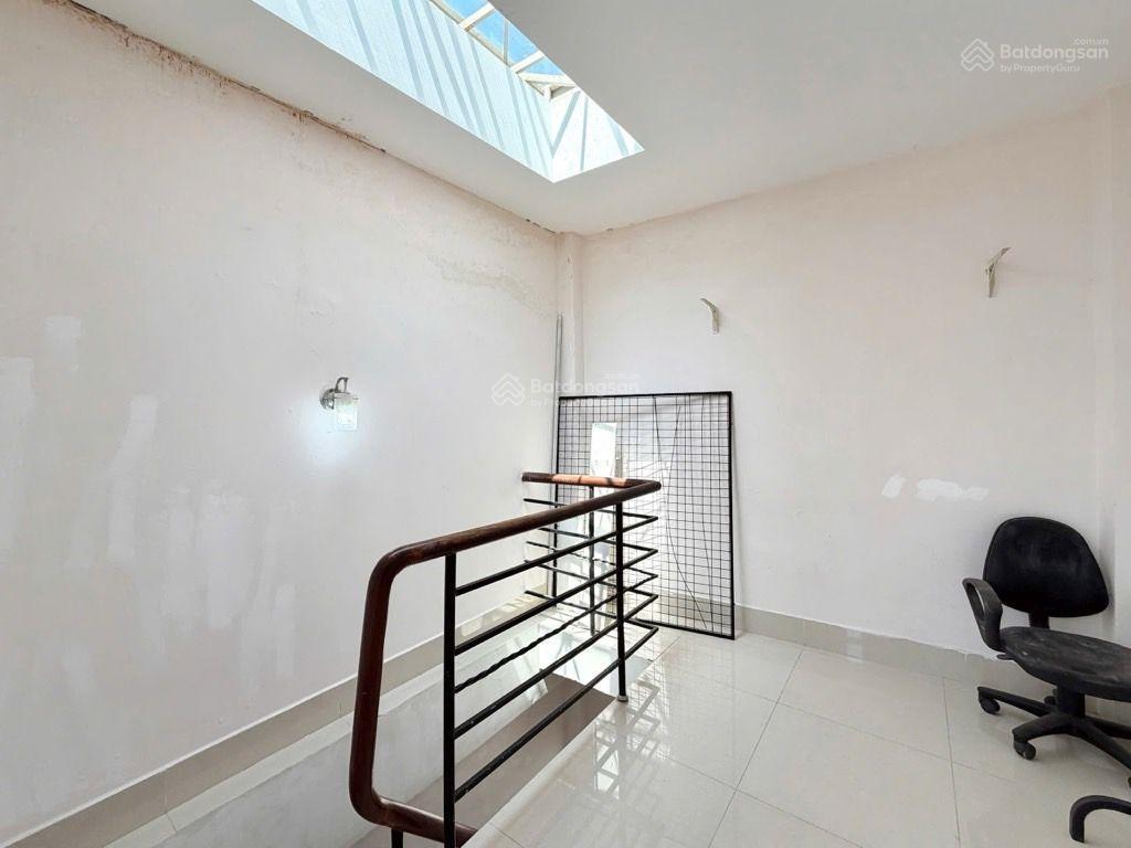 Nhà đẹp nguyễn khoái q4 5 tầng đúc  24m2  hẻm 3m ko qh chỉ 5 tỷ nhỉnh