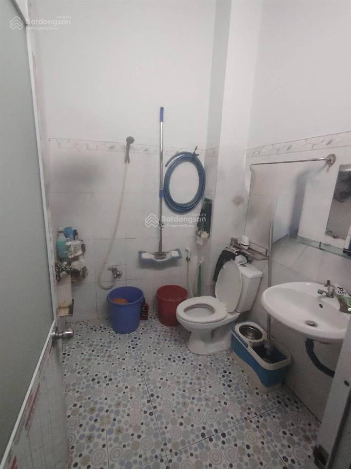 Nhà tôn thất thuyết q4  2 lầu  66m2 ngang 5,5m  hẻm 3m  chỉ 3 tỷ nhỉnh