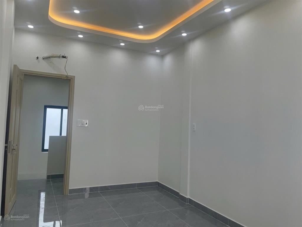 Nhà đẹp hoàng diệu q4 hẻm 4m 3x7m 2 tầng chỉ 4 tỷ nhỉnh