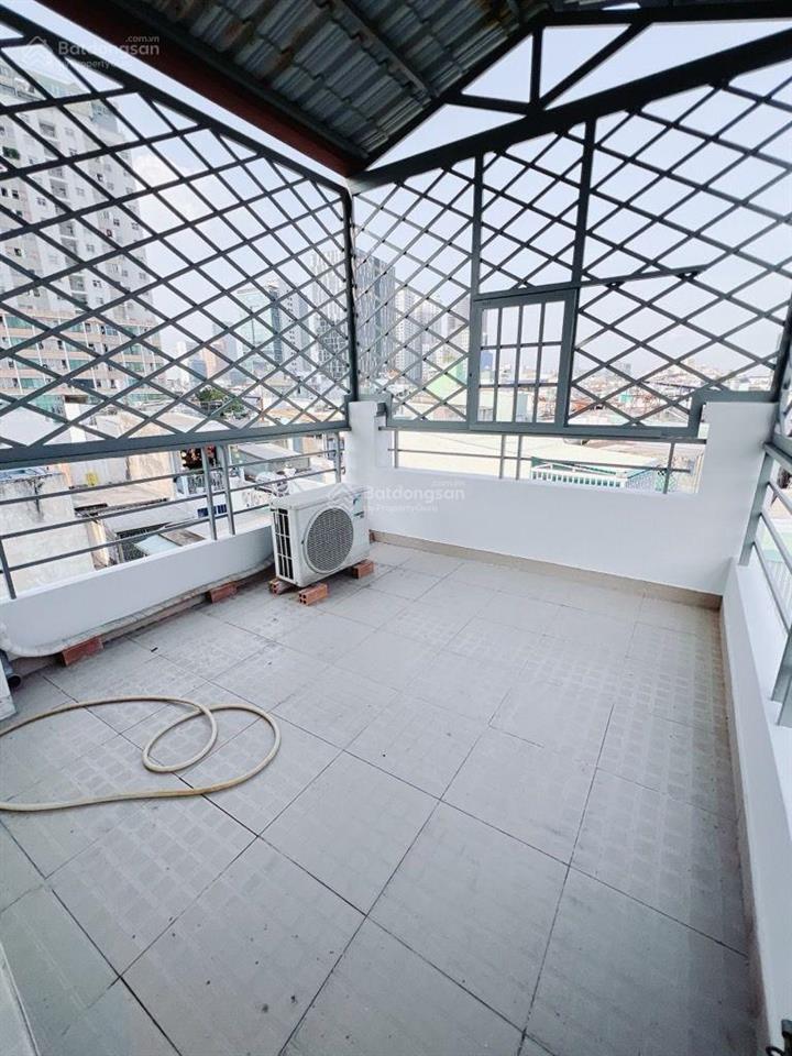 Hiếm q4  2 mặt tiền ôtô hoàng diệu  5 tầng đúc  3x7m  không qh  chỉ 5.5 tỷ