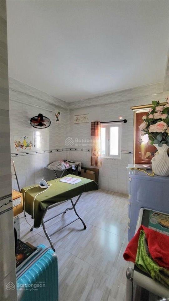 Hẻm ôtô q4  4 tầng  40m2  dân trí cao chỉ 5 tỷ