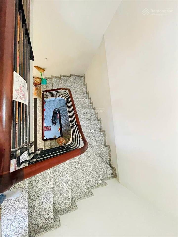 Nhà đẹp q7  135m2 ngang 7m  hẻm 8m  3 tầng đúc  chỉ 12 tỷ nhỉnh
