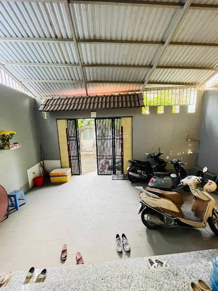 Nhà đẹp q7  135m2 ngang 7m  hẻm 8m  3 tầng đúc  chỉ 12 tỷ nhỉnh