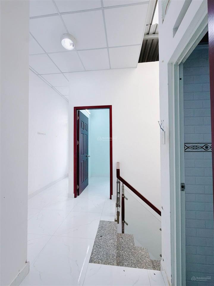 Nhà đúc bê tông  hoàng diệu  q4  3 tầng  38m2  kdc hiện hữu  chỉ 4 tỷ nhỉnh