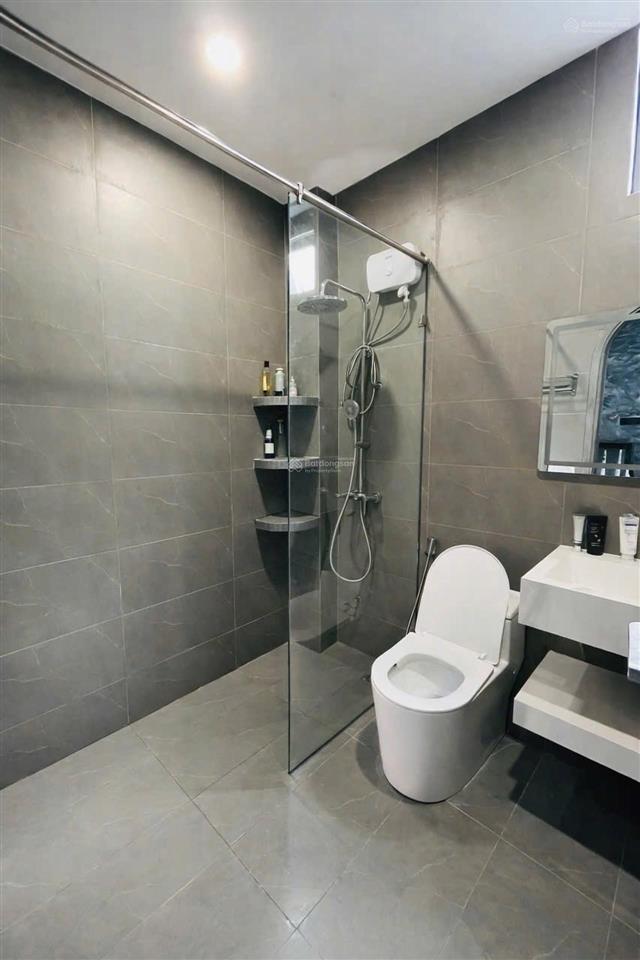 Siêu phẩm căn góc q4  hẻm 5m  43m2  2 lầu đúc  kdc hiện hữu