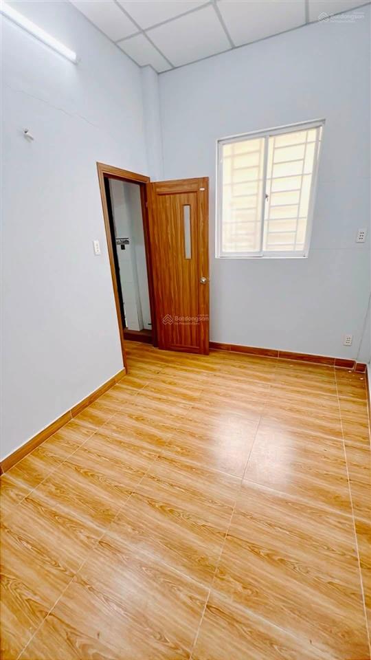 Khánh hội q4  sát mặt tiền  45m²  hẻm 4m  2 tầng  chỉ 4 tỷ nhỉnh