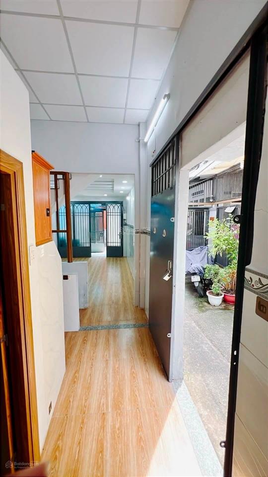 Khánh hội q4  sát mặt tiền  45m²  hẻm 4m  2 tầng  chỉ 4 tỷ nhỉnh