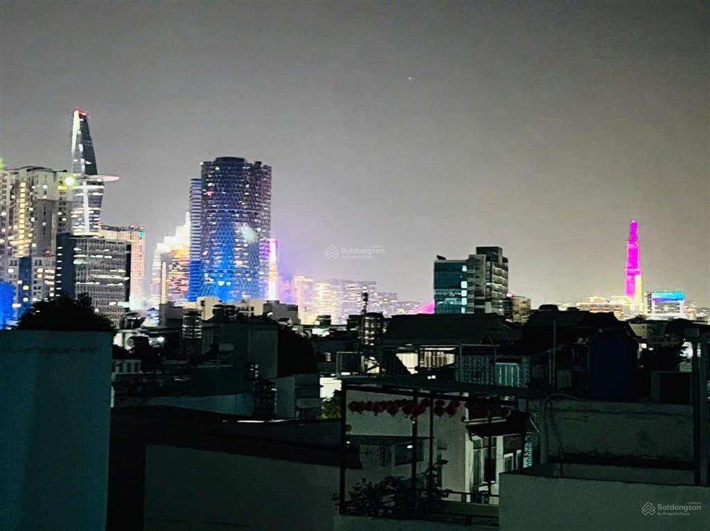 Tôn đản q4  5 tầng đúc  50m2 ngang 5,8m  hoàn công  chỉ 3 tỷ nhỉnh