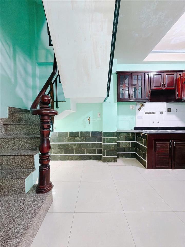 Tôn đản q4  5 tầng đúc  50m2 ngang 5,8m  hoàn công  chỉ 3 tỷ nhỉnh