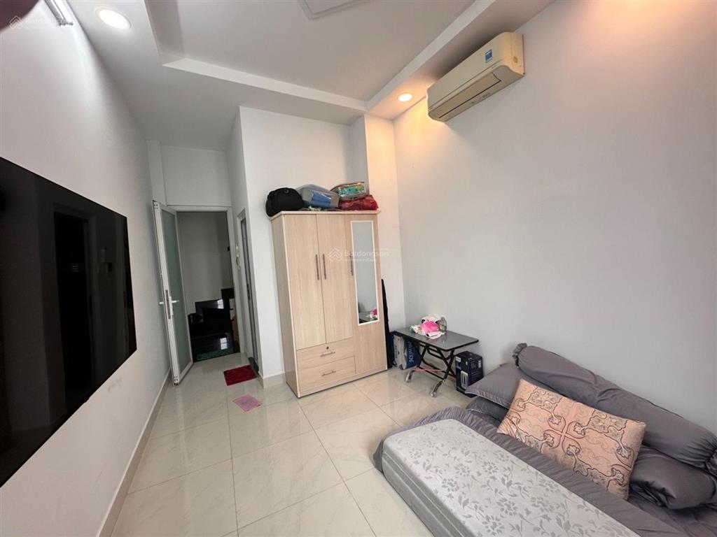Xóm chiếu q4  5 lầu đúc  26m2  hoàn công  chỉ 3 tỷ nhỉnh