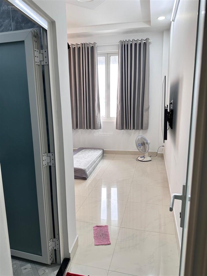 Xóm chiếu q4  5 lầu đúc  26m2  hoàn công  chỉ 3 tỷ nhỉnh