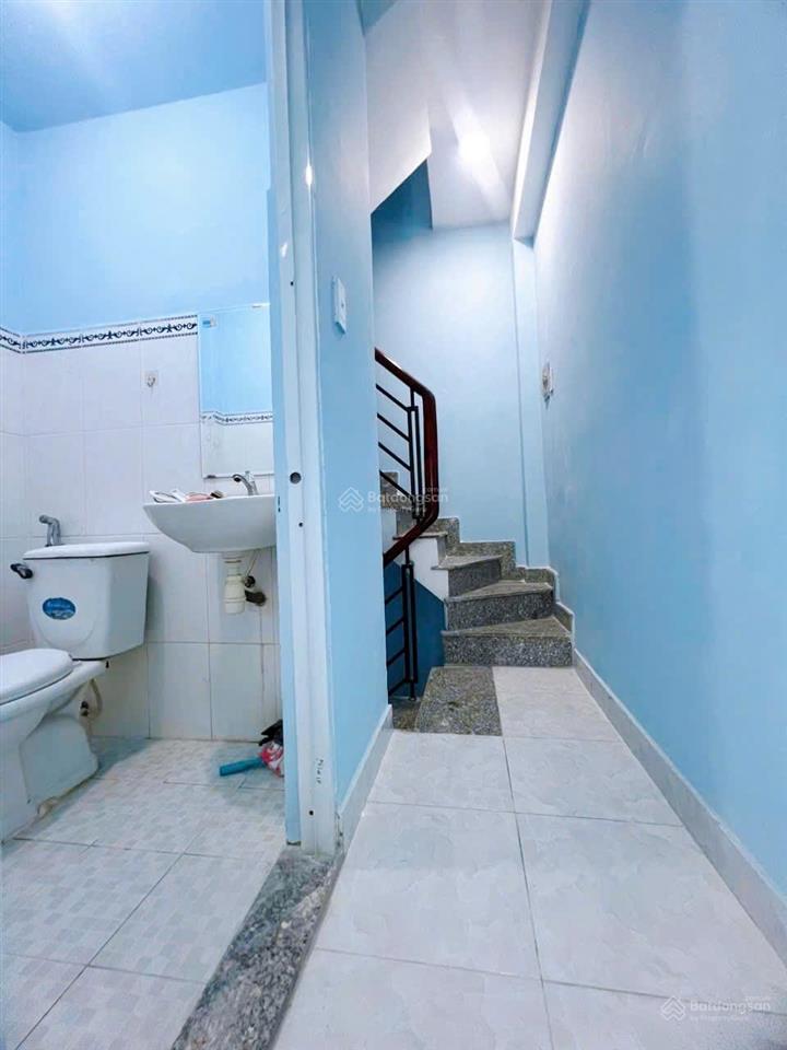 Mặt tiền đường số q4  5 tầng đúc  dts 77m2  hoàn công  chỉ 4 tỷ nhỉnh