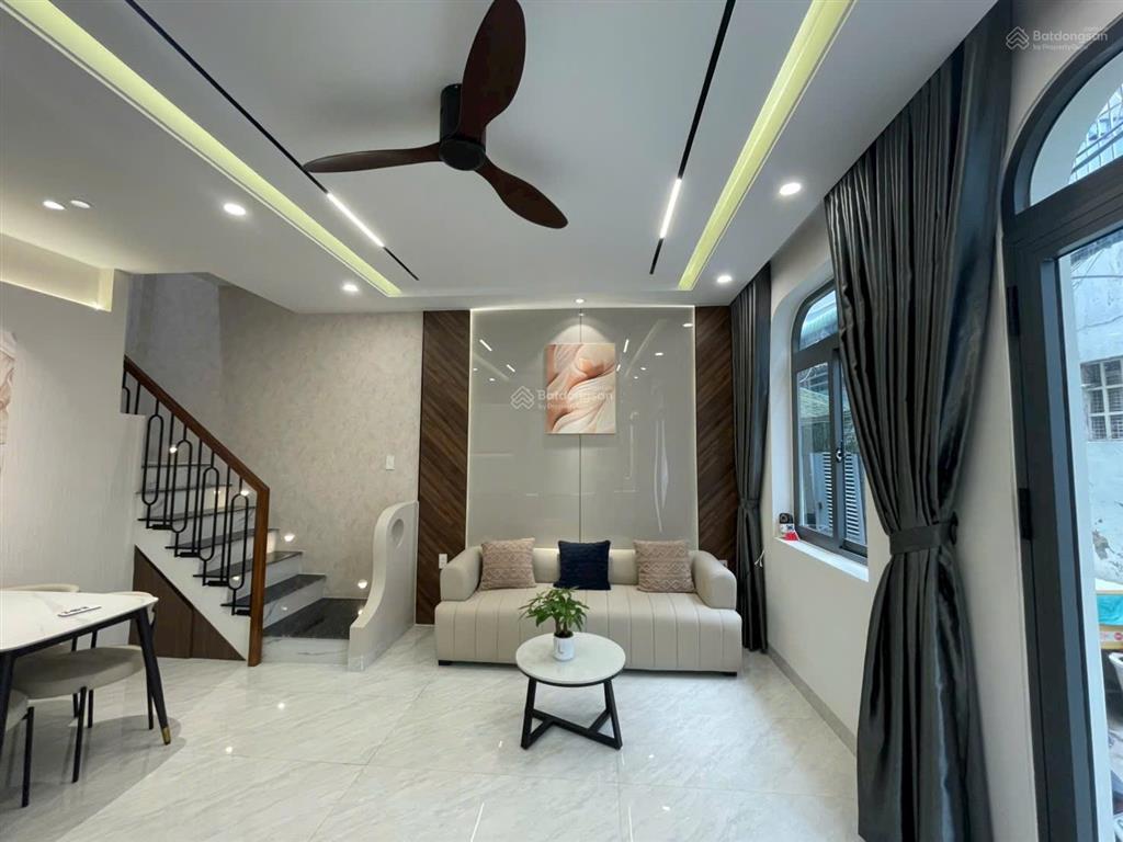 Nhà đẹp q7  2 tầng  5x6m  hẻm 3m  chỉ 4 tỷ nhỉnh