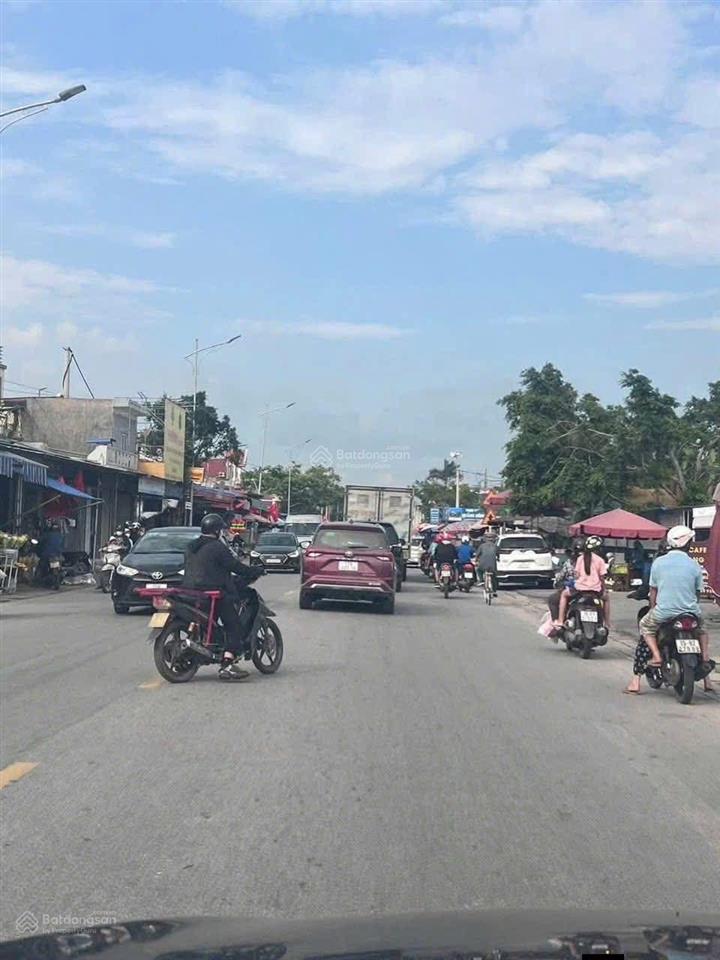 Đất đẹp  chỉ 5 phút full tiện ích  mời quý ac đầu tư, mua để ở.