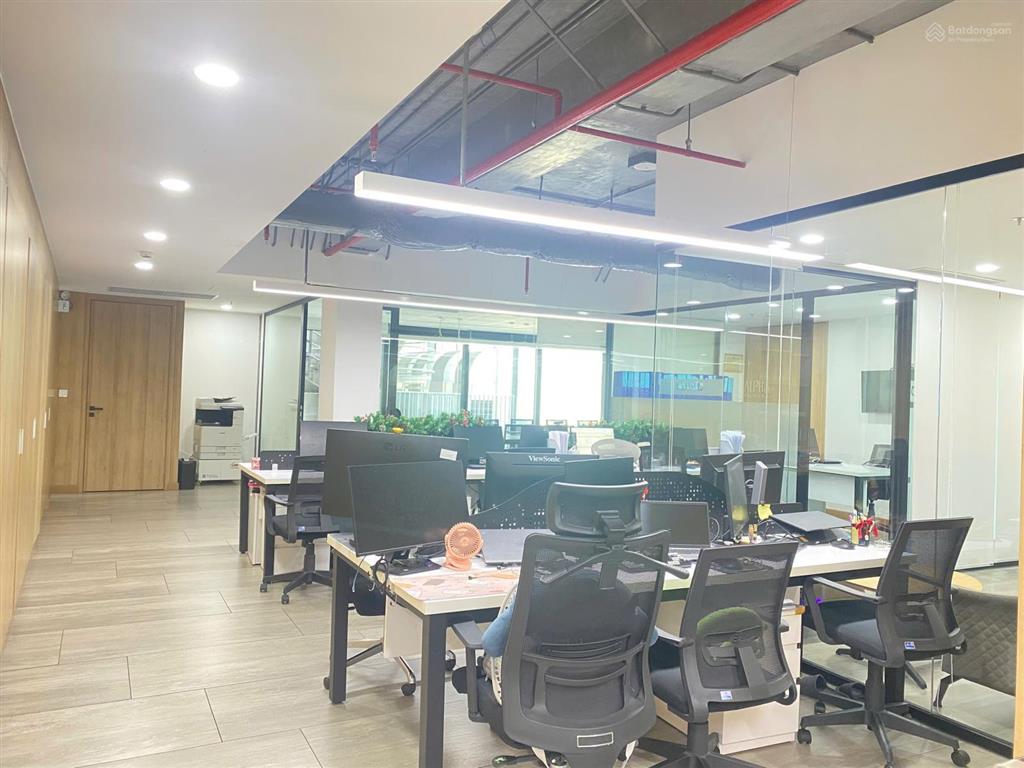 Cho thuê văn phòng 195m2 full nội thất alpha tower 151 nguyễn đình chiểu, quận 3  làm việc ngay.