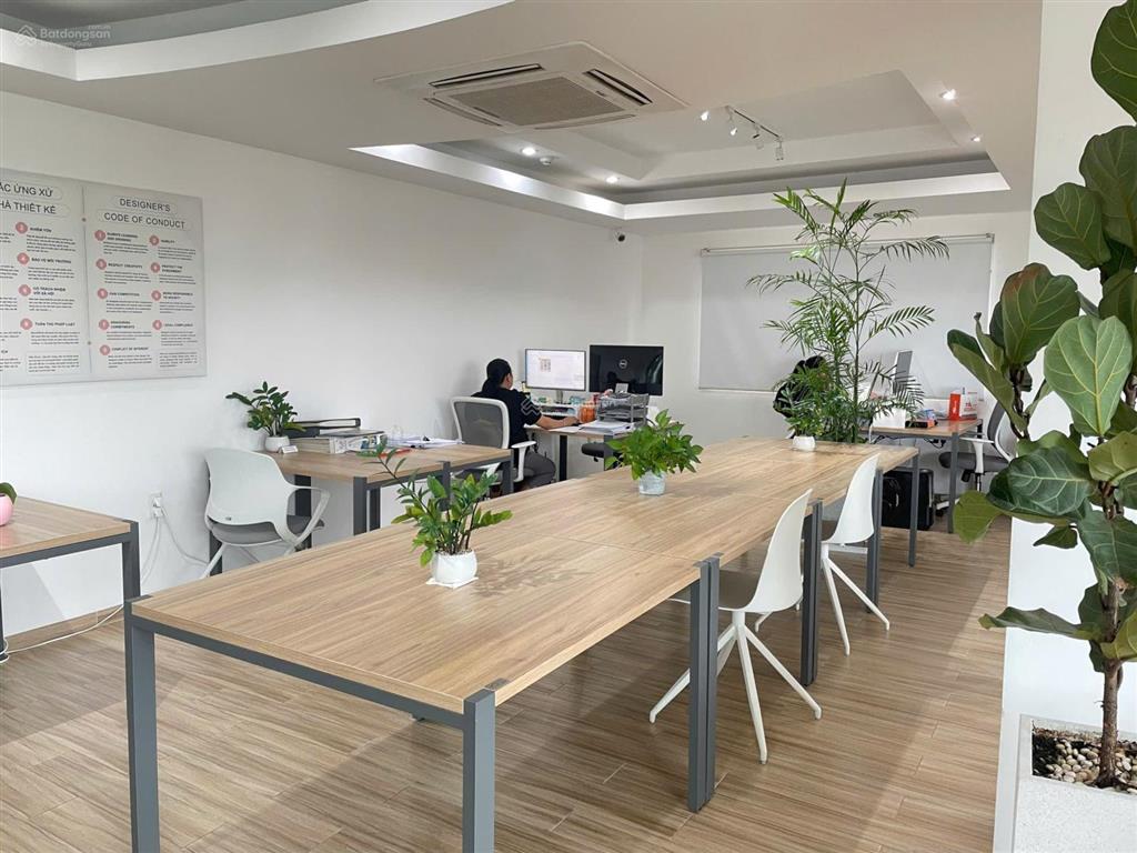 Cho thuê văn phòng nội thất cơ bản 220m2 tòa nhà nam anh building, thảo điền, quận 2